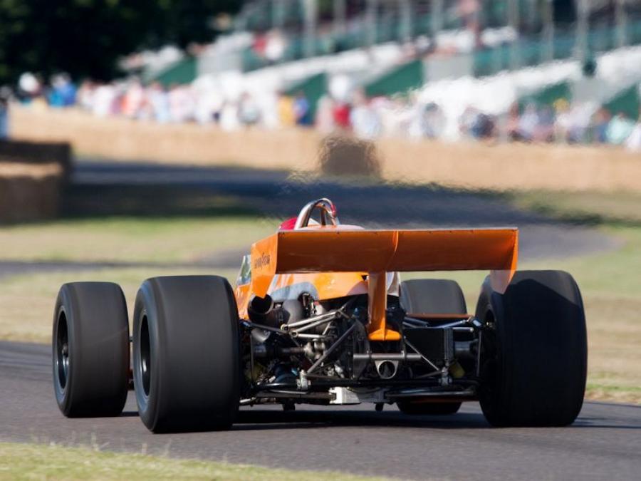  McLaren M16C Indy 500 Race Car 1973 года  (фото 12 из 13)